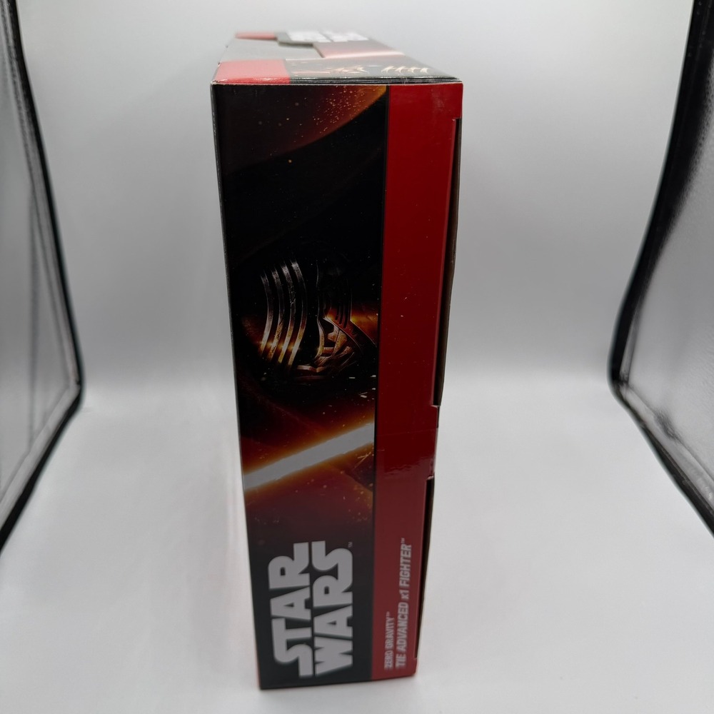 Air Hogs Star Wars Zero Gravity TIE Advanced x1 Fighter RC Wall Racer Sealed New - Picture 4 of 7